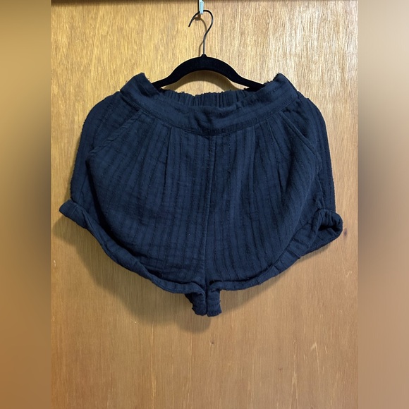 NWT Free People Stay Cool Set: Size XS Black, Sold out on their website - Picture 7 of 10